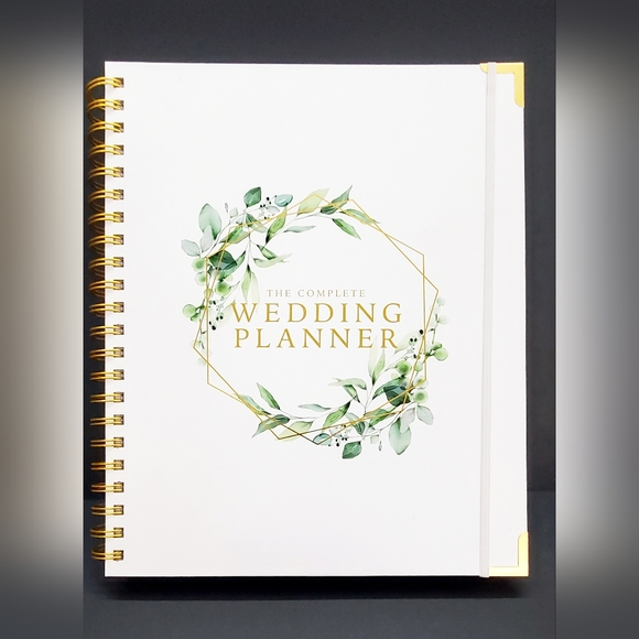 The Complete Wedding Planner And Organizer by Your Perfect Day 11.5" x 10" - Picture 1 of 11